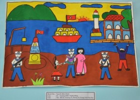 Học sinh tham gia cuộc thi vẽ tranh hướng về biển Đông